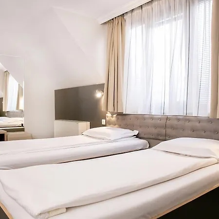 Niky Hotel 3*