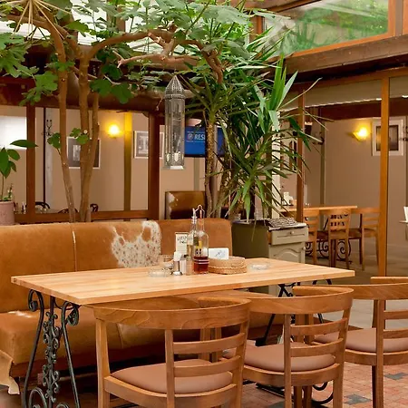 Hotel Niky 3*