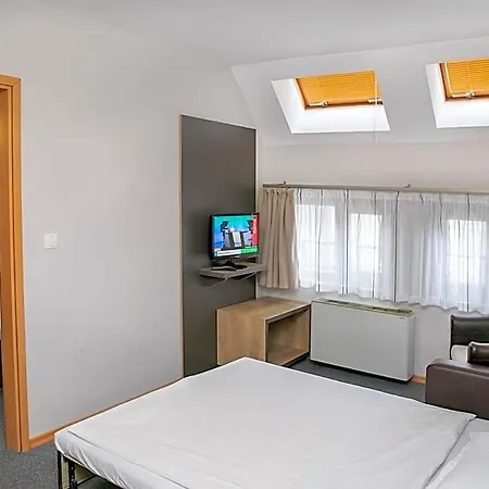 Niky Szálloda 3*