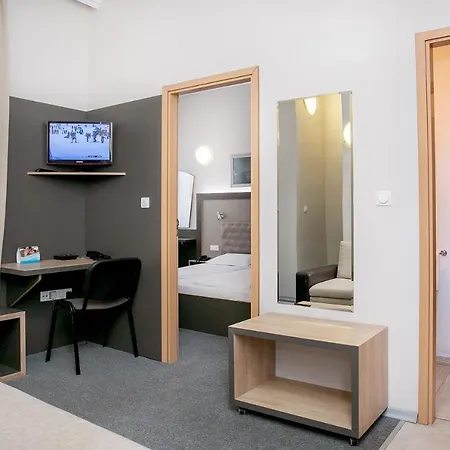 Niky Hotel 3*